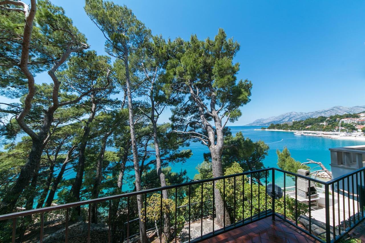 Apartments By The Sea Brela, Makarska - 16950 Ngoại thất bức ảnh