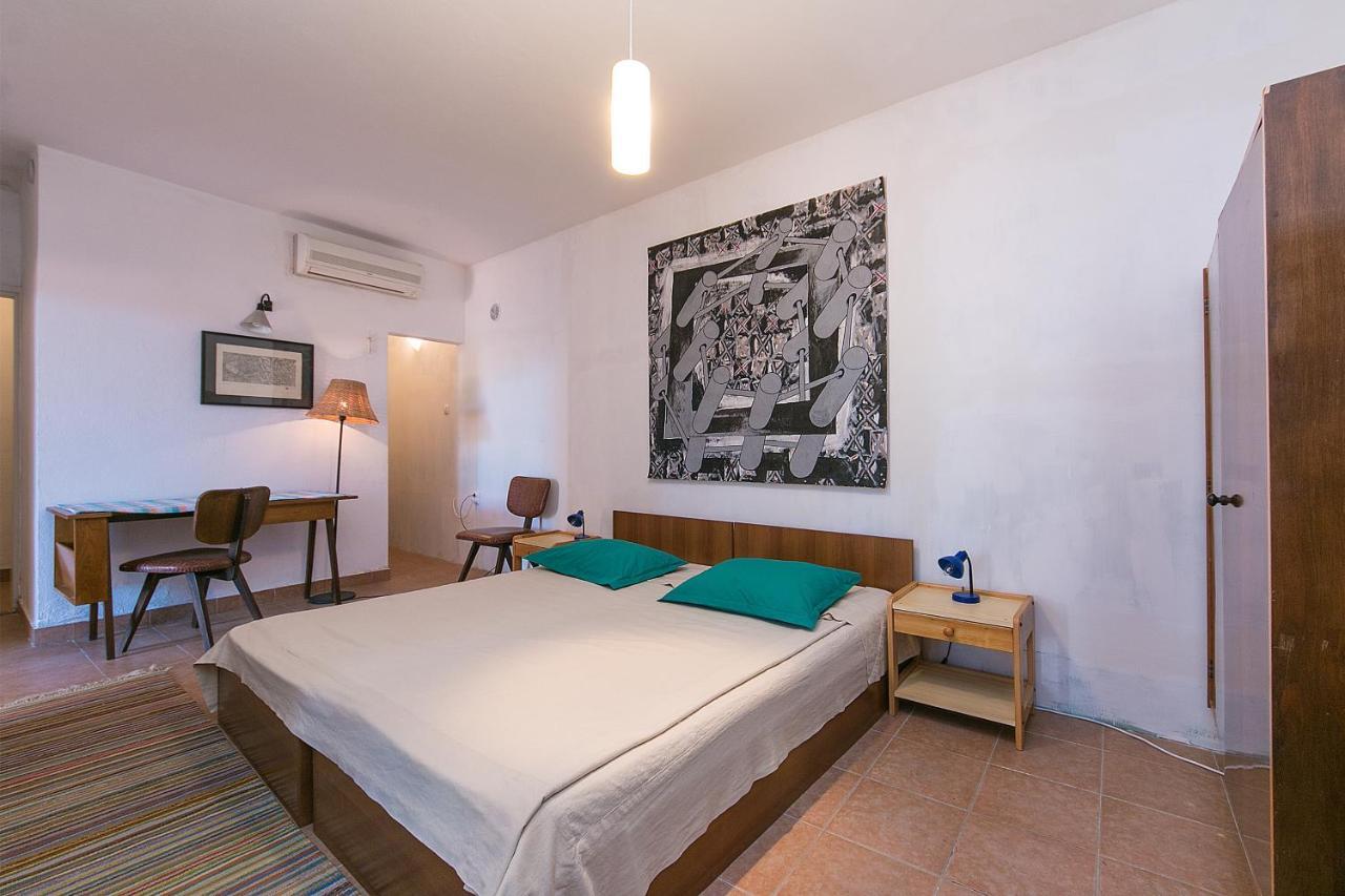 Apartments By The Sea Brela, Makarska - 16950 Ngoại thất bức ảnh