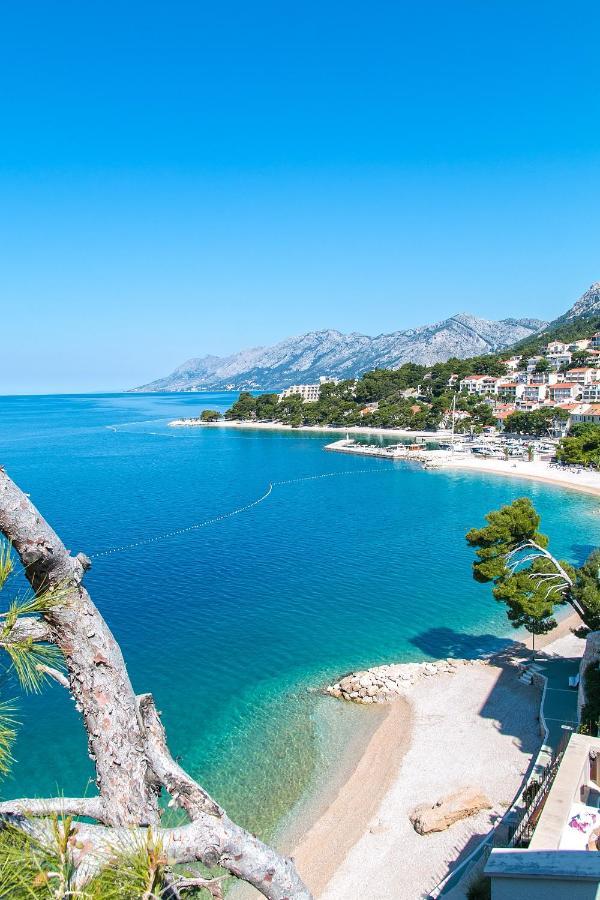 Apartments By The Sea Brela, Makarska - 16950 Ngoại thất bức ảnh